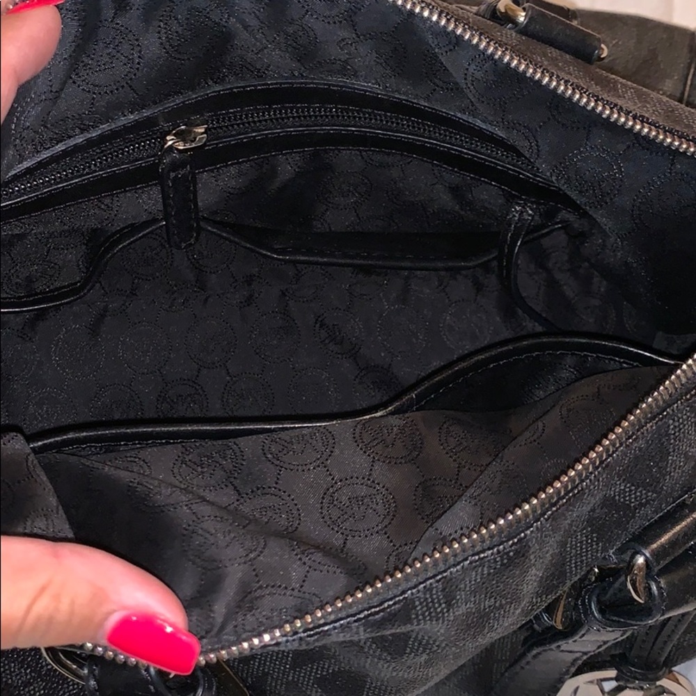 Michael Kors bowling bag - Picture 2 of 3